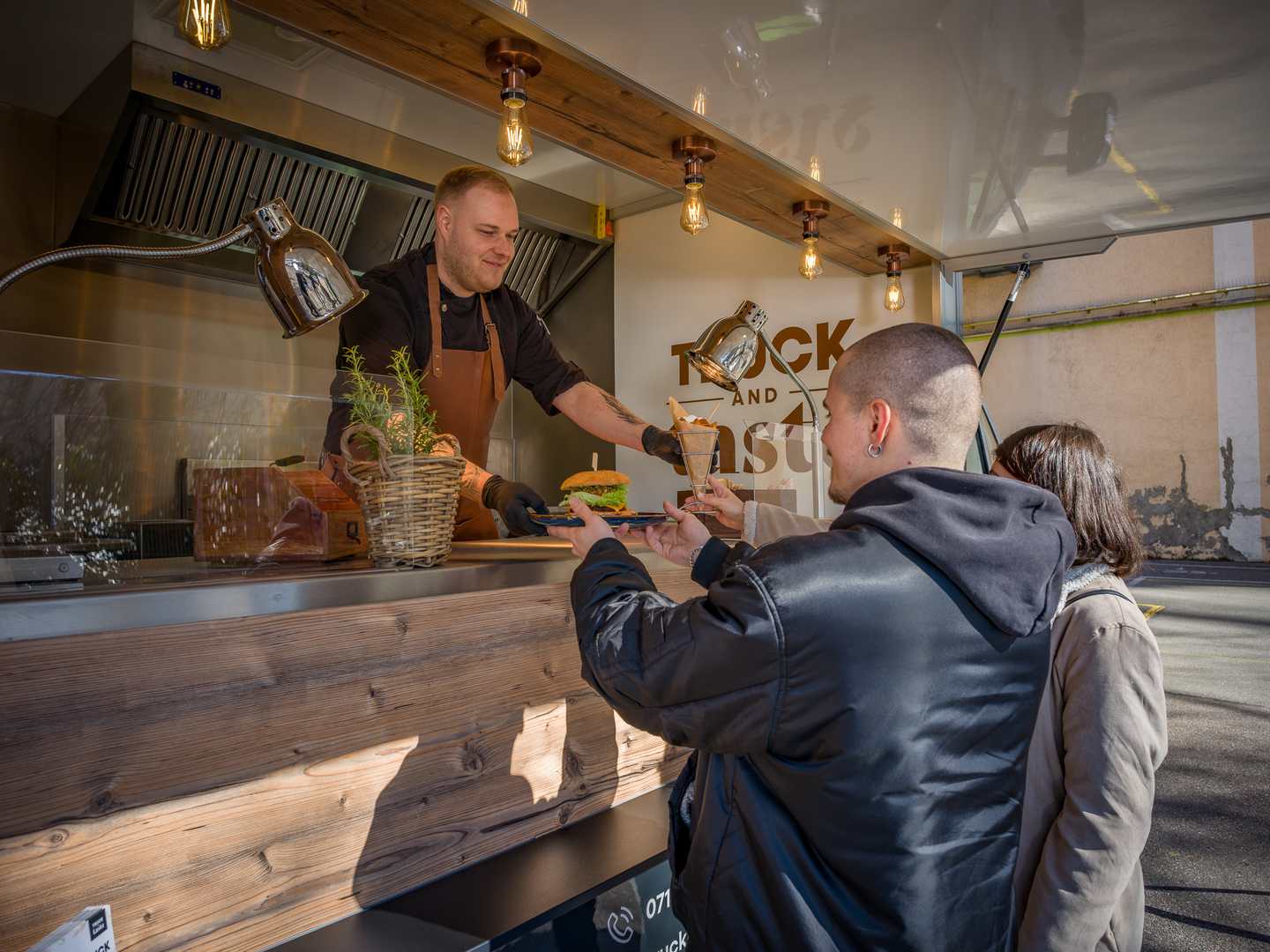 Truck and Taste thumbnail